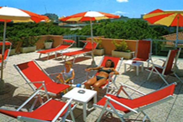 Hotel Peonia Rímini Exterior foto