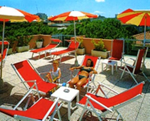 Hotel Peonia Rímini Exterior foto