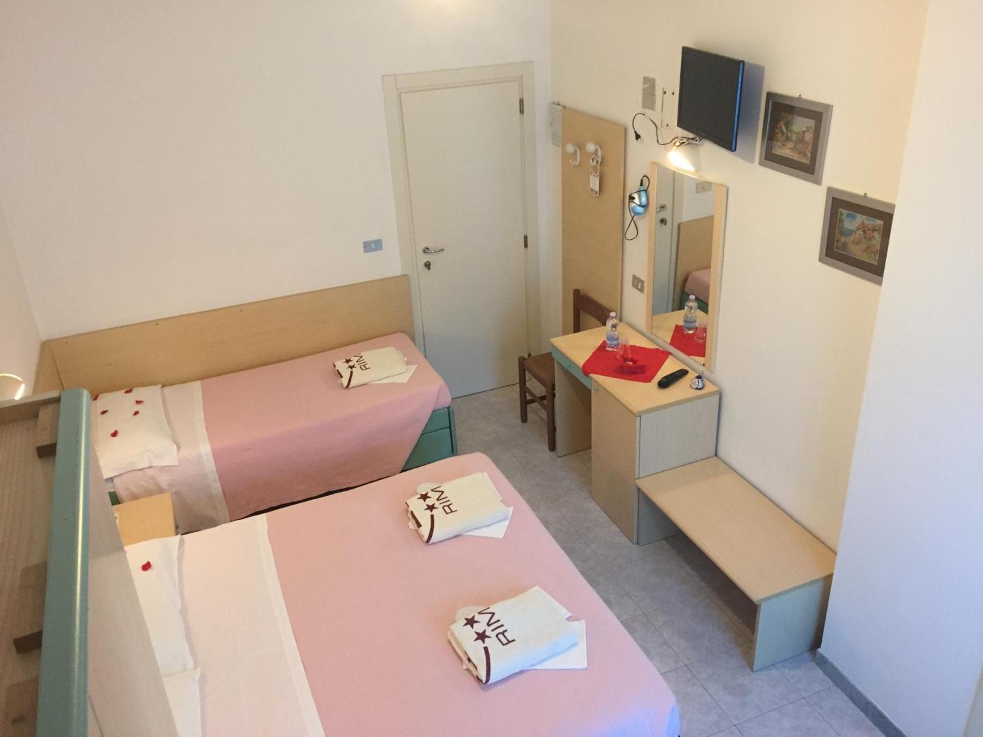 Hotel Peonia Rímini Habitación foto