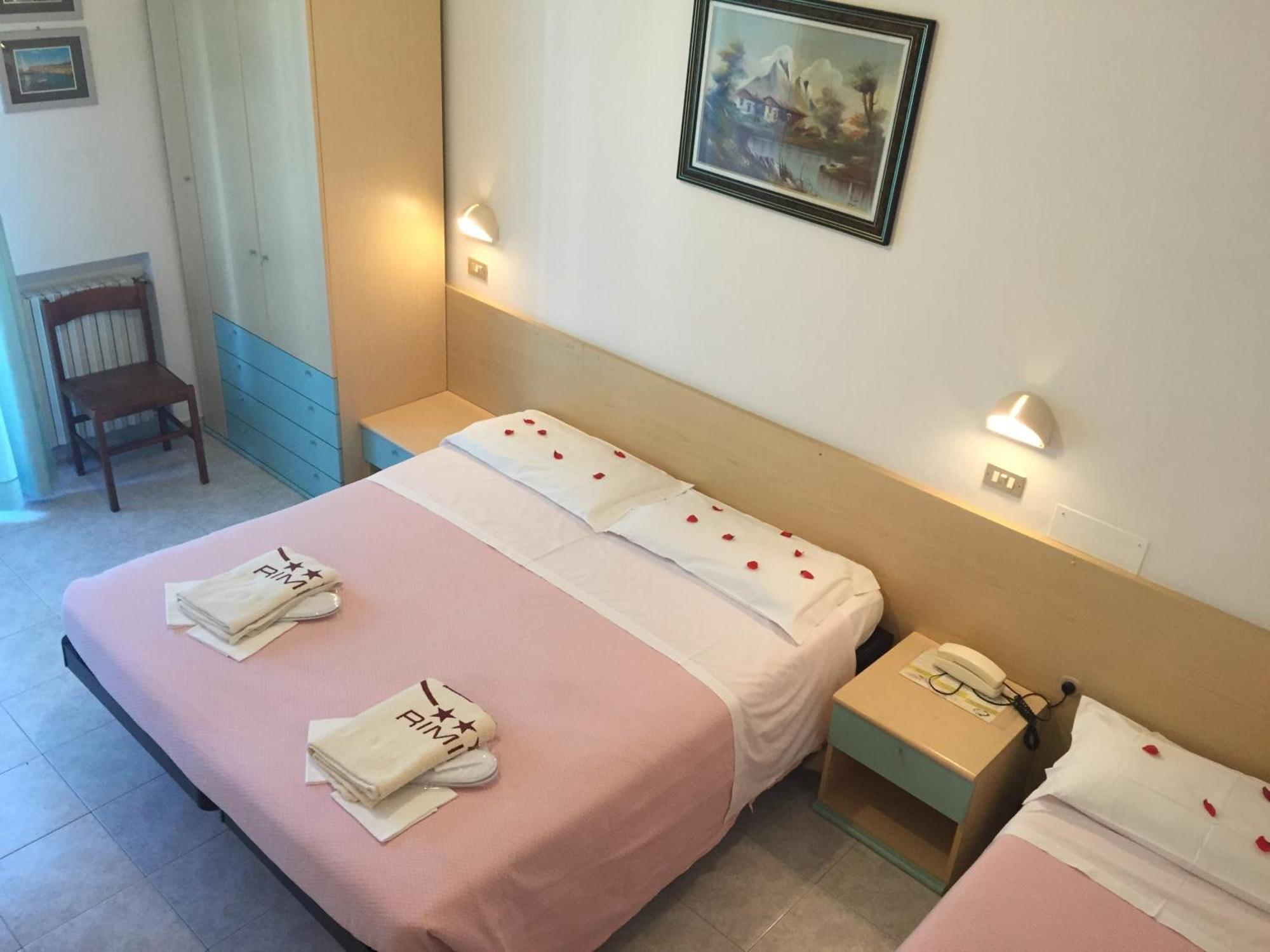 Hotel Peonia Rímini Habitación foto